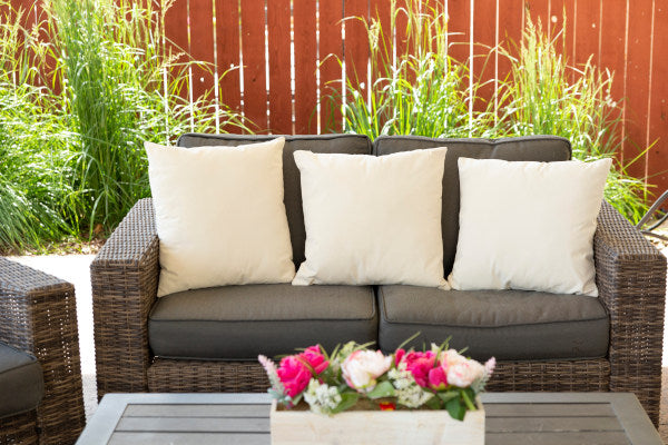 Mobili in rattan, mobili da giardino, cuscini da seduta